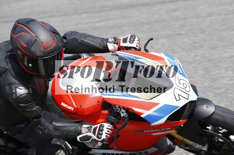 /27 12.06.2025 Ducati Schweiz Trackday Warmup  ADR/gruen-vert/15